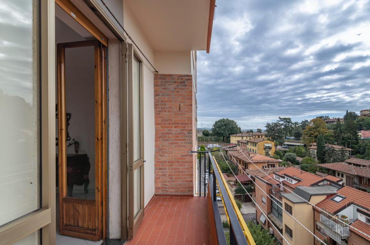 Comfy Flat Steps Away From Siena Station! Lejlighed Eksteriør billede