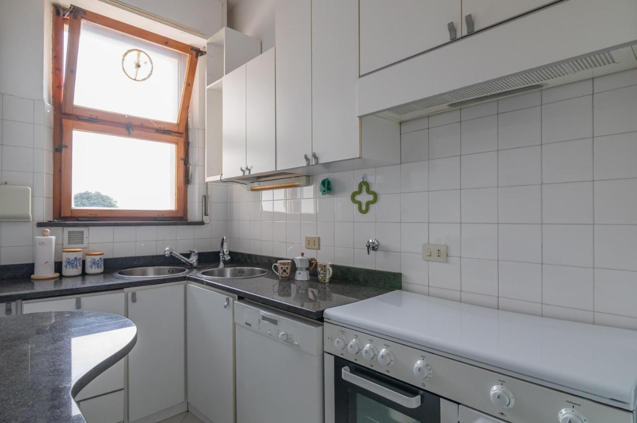 Comfy Flat Steps Away From Siena Station! Lejlighed Eksteriør billede